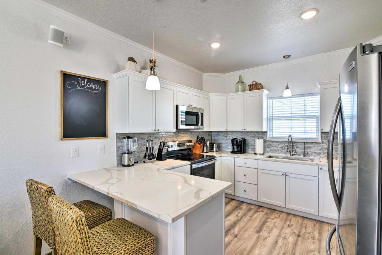 Coastal Surfside Beach House Walk To The Ocean! Exterior photo