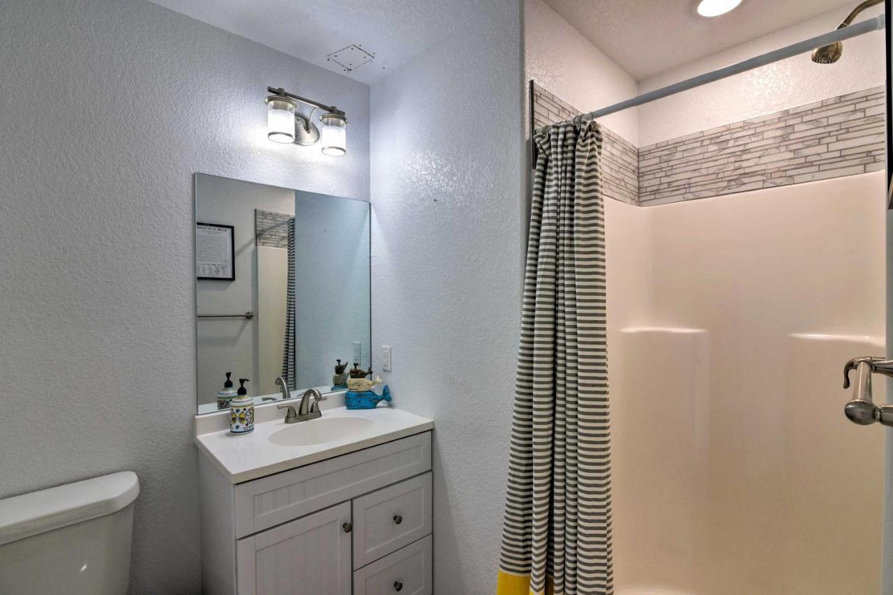Coastal Surfside Beach House Walk To The Ocean! Exterior photo