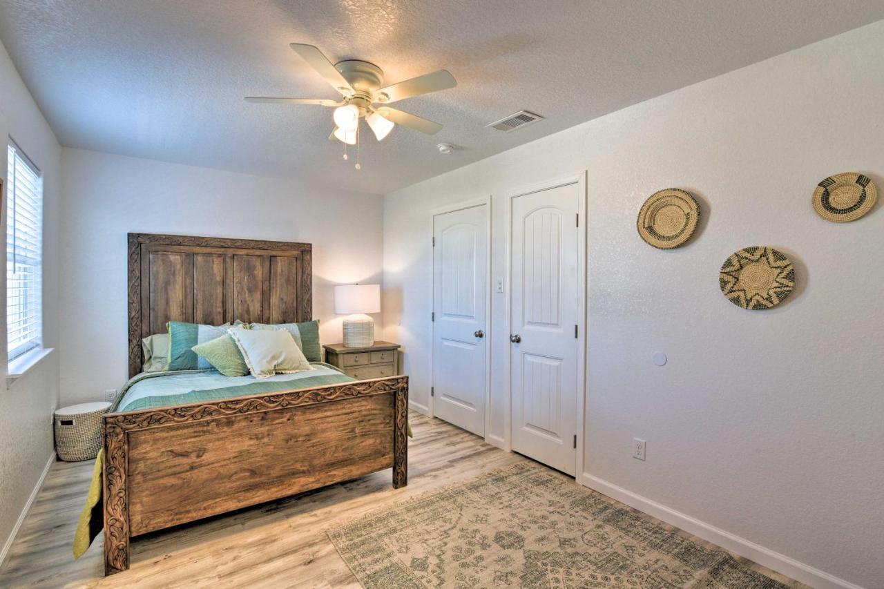 Coastal Surfside Beach House Walk To The Ocean! Exterior photo